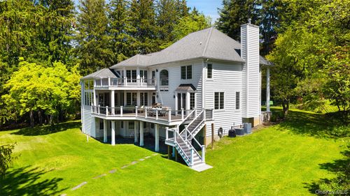 1320 Albany Post Rd, Croton-On-Hudson, NY, 10520-1557 | Card Image