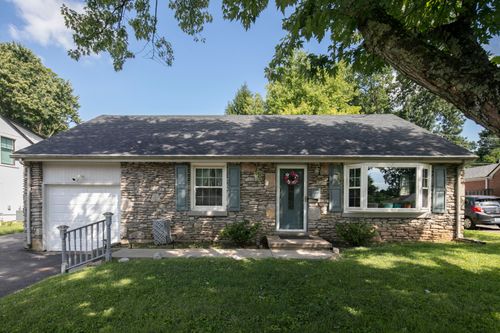 1754 Beacon Hill Rd, Lexington, KY, 40504-2213 | Card Image