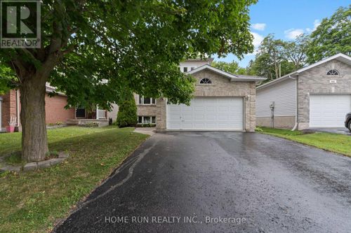 938 Lombardy St, Kingston, ON, K7M9C2 | Card Image