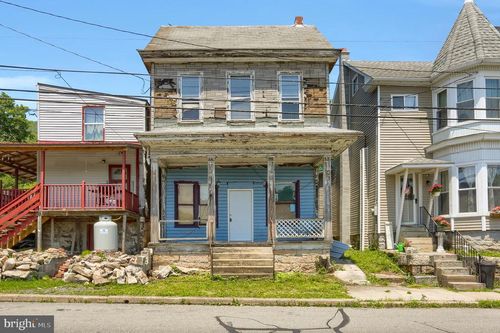 310 Pottsville St, LYKENS, PA, 17048-1612 | Card Image