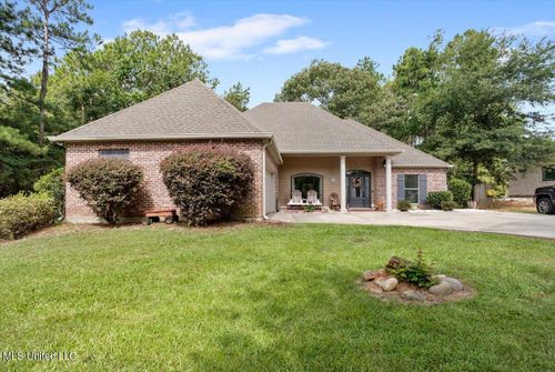 4 Chinaberry Circle Circle, Carriere, MS, 39426 | Card Image