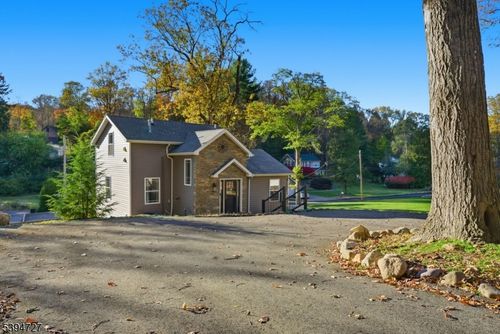 114 Townsend Rd, Wanaque, NJ, 07465-2405 | Card Image