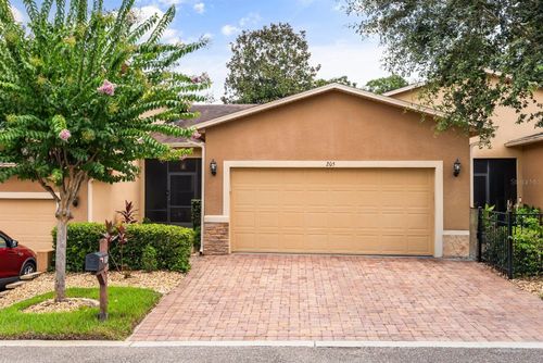 205 Merlot St, DELAND, FL, 32724-8476 | Card Image