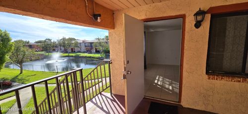 233 San Juan Cir, Melbourne, FL, 32935-5471 | Card Image