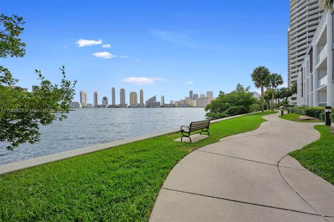 903 - 4000 Island Blvd, Condo with 2 bedrooms, 2 bathrooms and null parking in Aventura FL | Image 24