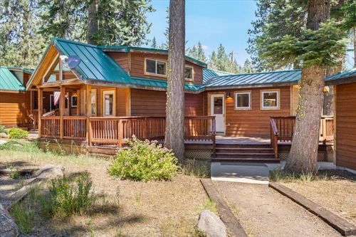 32-7979 Hyatt Prairie Rd, Ashland, OR, 97520-9447 | Card Image