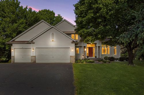 2320 Periwinkle Ave N, West Lakeland, MN, 55082-1635 | Card Image