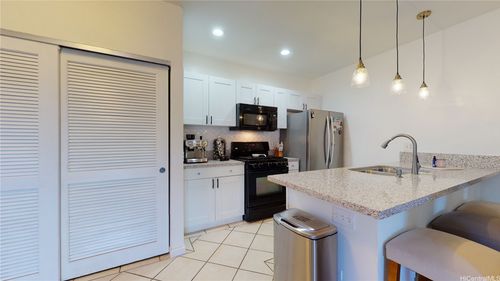 14d-91-819 Puamaeole St, Ewa Beach, HI, 96706-2138 | Card Image