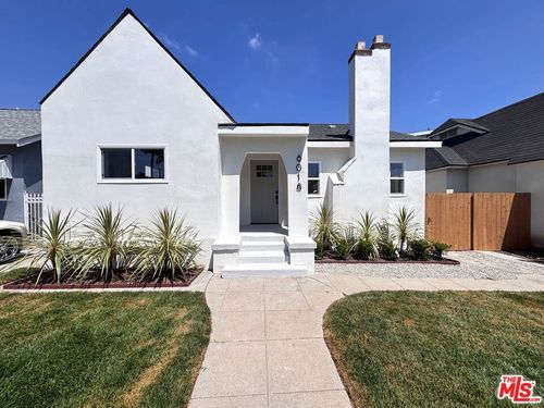 6018 S Harcourt Ave, Los Angeles, CA, 90043-3709 | Card Image