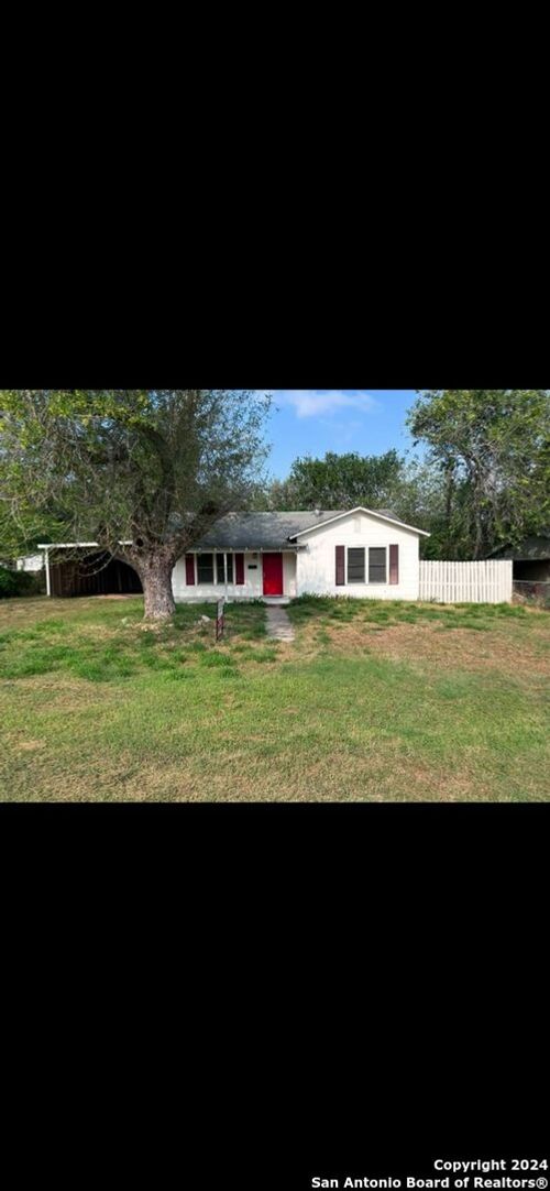 10420 Sixth, Pettus, TX, 78146 | Card Image