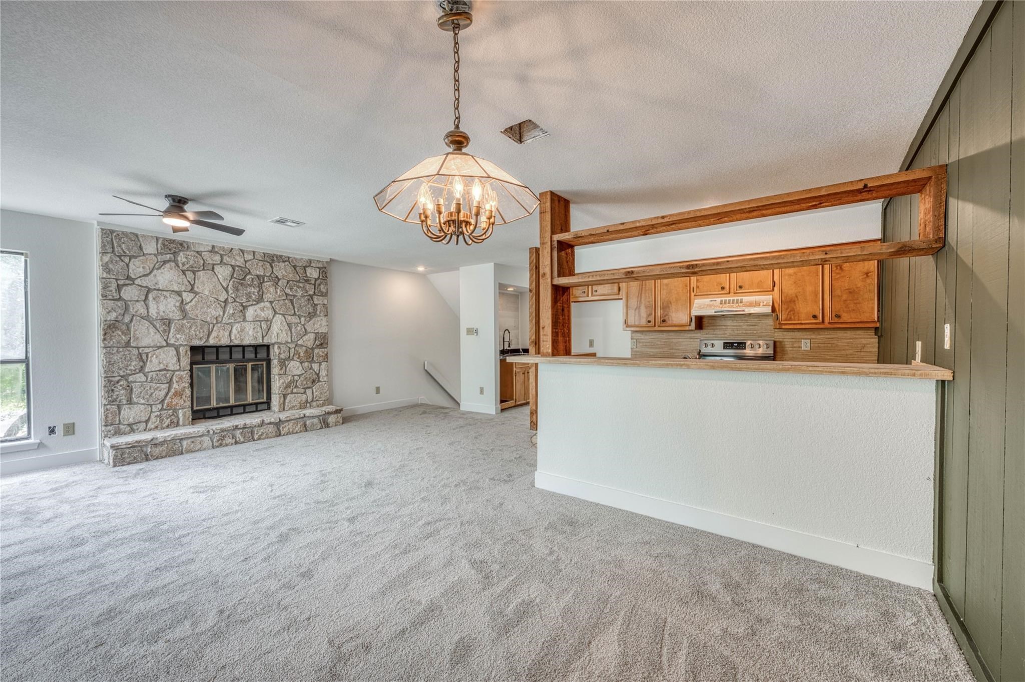 Residential Lease in Horseshoe Bay 4