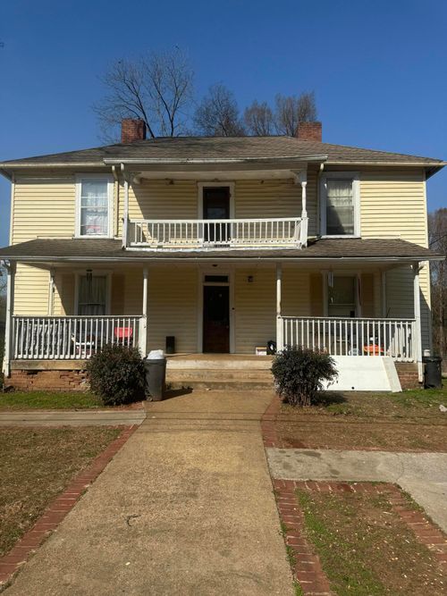 389 Market St Ne, Charleston, TN, 37310-6329 | Card Image