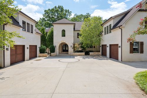 817 Burton Point Rd, Mount Juliet, TN, 37122-2226 | Card Image