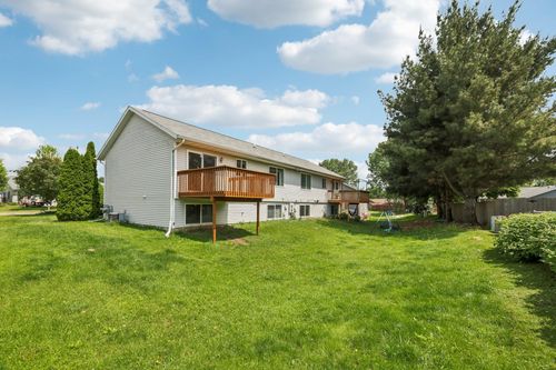 611 Eagle Crest Ct, Prairie Du Sac, WI, 53578-2004 | Card Image