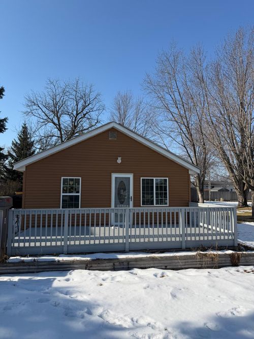 820 S 6th St, Lake City, MN, 55041-1804 | Card Image
