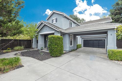 5 Blackberry Dr, Napa, CA, 94558 | Card Image