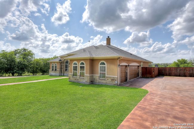 1755 Wiedner Rd, House other with 4 bedrooms, 3 bathrooms and null parking in Cibolo TX | Image 6