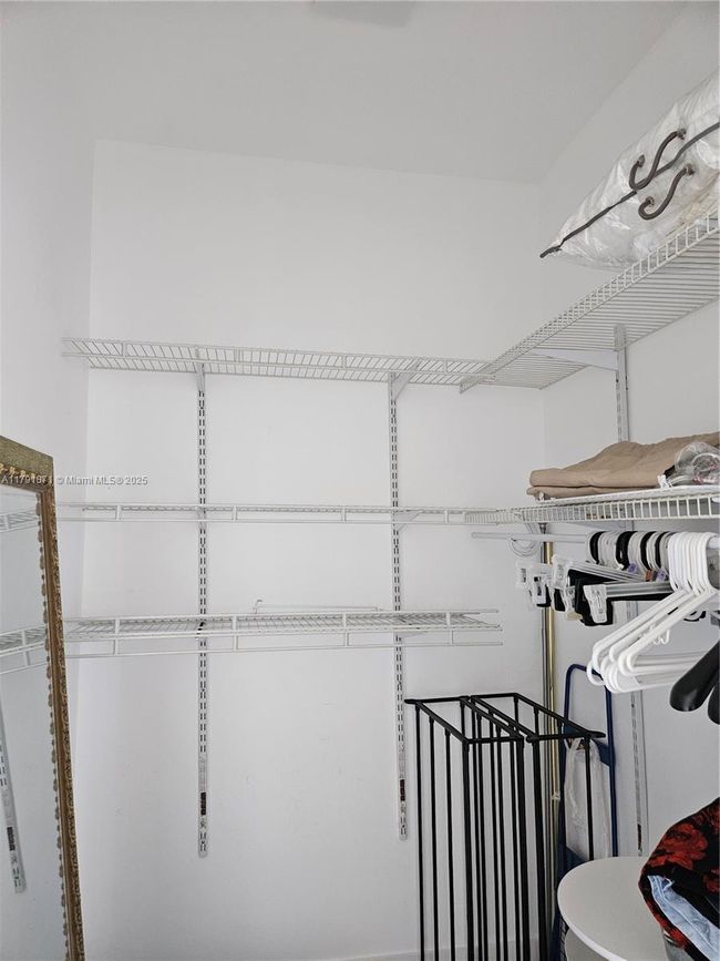 APT-2202 - 15051 Royal Oaks Ln, Condo with 2 bedrooms, 3 bathrooms and null parking in North Miami FL | Image 12