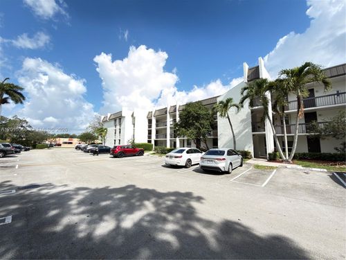 202-8441 Forest Hills Dr, Coral Springs, FL, 33065 | Card Image