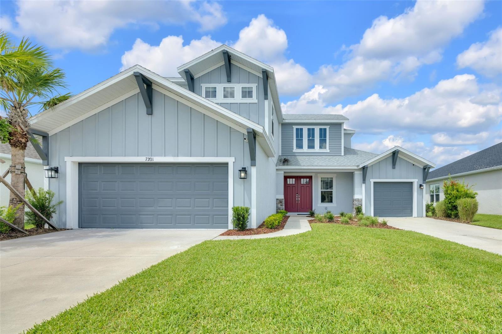 Residential in WESLEY CHAPEL
