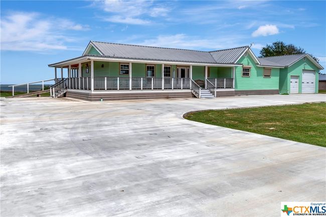 403 Bay St, House other with 4 bedrooms, 3 bathrooms and null parking in Austwell TX | Image 37