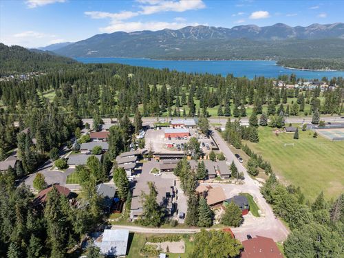 c-e-f-g-j-k-1331 Nelson Ln, Whitefish, MT, 59937-3270 | Card Image