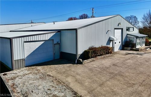 2425 Us Route 62, Dundee, OH, 44624-9233 | Card Image