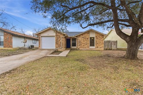 1917 Nevada St, San Marcos, TX, 78666-2236 | Card Image