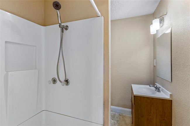 Bathroom | Image 20