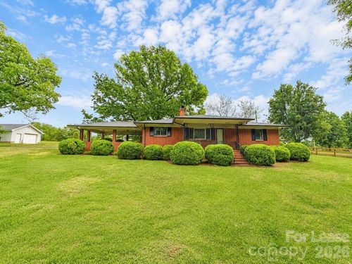 2590 Otis Dellinger Rd, Lincolnton, NC, 28092-8180 | Card Image