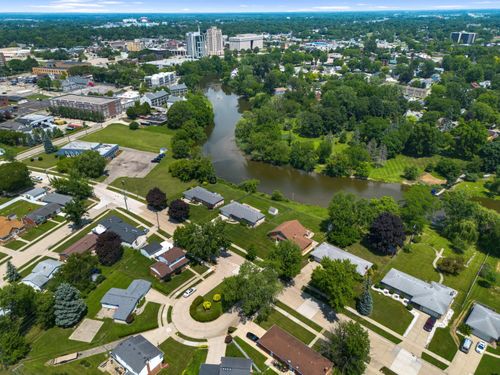 175 Clinton River Drive, Mount Clemens, MI, 48043 | Card Image
