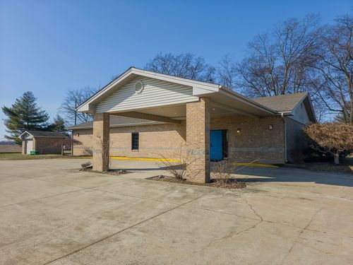 2103 W 9th St, Mount Carmel, IL, 62863-2917 | Card Image