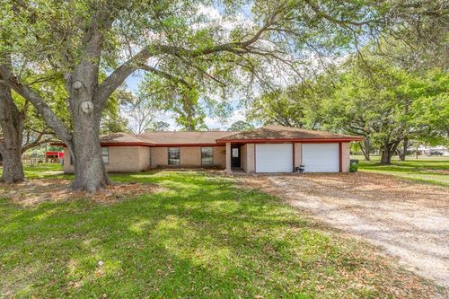 15838 Phend, Hamshire, TX, 77622 | Card Image