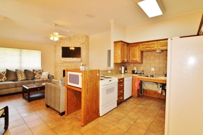 5131 Trail Dust Ln, Home with 2 bedrooms, 2 bathrooms and null parking in Arlington TX | Image 7