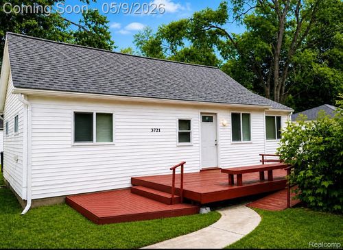 19394 Seminole, Redford, MI, 48240-1620 | Card Image