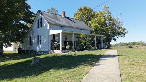 3979 Baker Ridge Rd, Willisburg, KY, 40078-8142 | Card Image