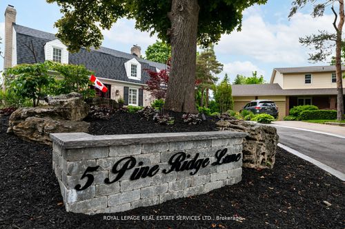 5 Pine Ridge Lane, Brampton, ON, L6W1G6 | Card Image