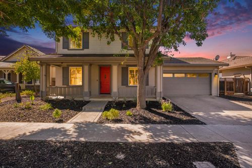 752 Jennifer St, Brentwood, CA, 94513-1566 | Card Image