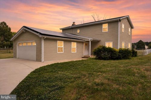 215 Tina Marie Ln, Smyrna, DE, 19977-9677 | Card Image