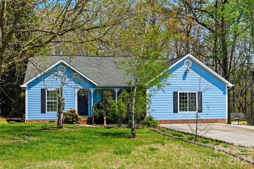 106 Chinaberry Ct, Gastonia, NC, 28052-9172 | Card Image