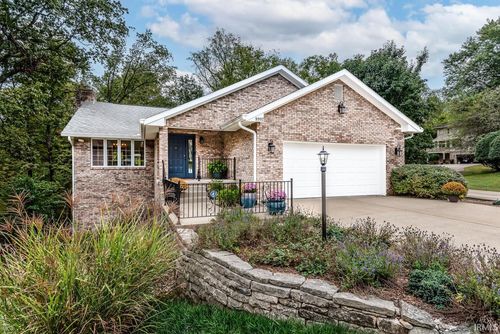 9992 S Saint Andrews Ln, Bloomington, IN, 47401-8146 | Card Image