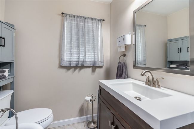 334 Orchard St, House other with 4 bedrooms, 2 bathrooms and null parking in Springdale PA | Image 16
