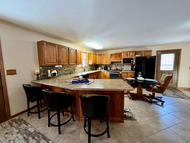 Kitchen/ Dining Room | Image 7