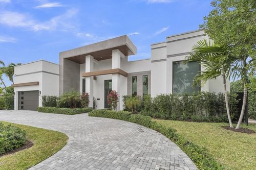 923 Eve St, Delray Beach, FL, 33483-4968 | Card Image