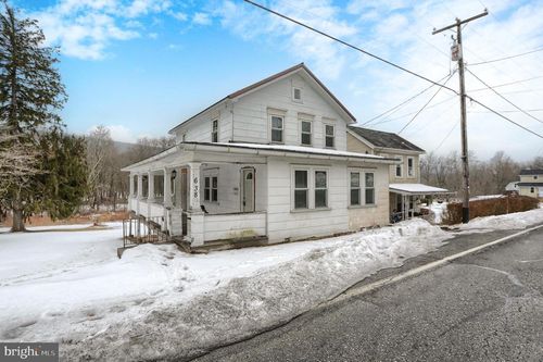638 W Market St, WILLIAMSTOWN, PA, 17098-1518 | Card Image