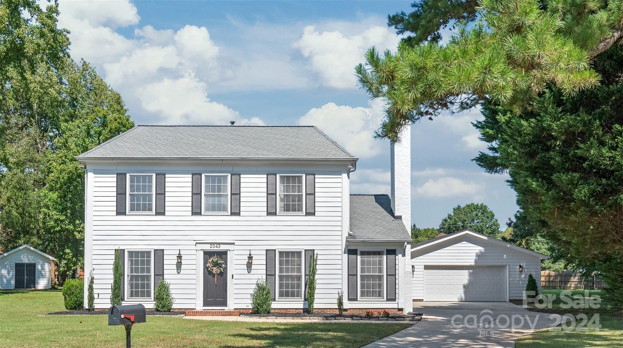 Clearkirk Ct, Matthews, NC 28105