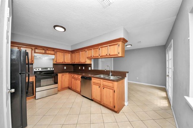 2622 Heatherknoll Dr, House other with 3 bedrooms, 2 bathrooms and 1 parking in Spring TX | Image 14