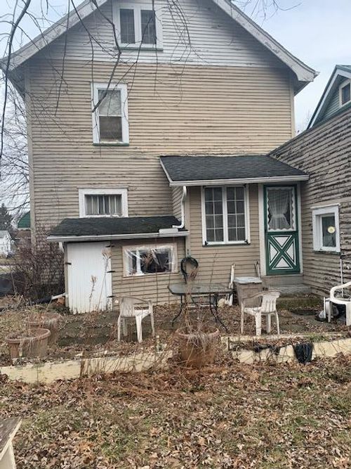 107 East Liberty St., Ashland, OH, 44805 | Card Image