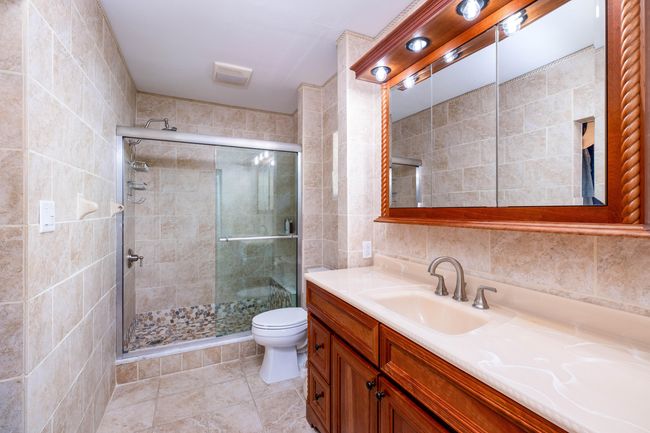 Master Bath | Image 15