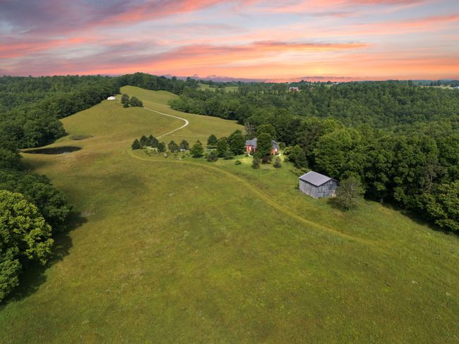 225 Hilltop Rd, Home with 3 bedrooms, 3 bathrooms and null parking in East Bernstadt KY | Image 93